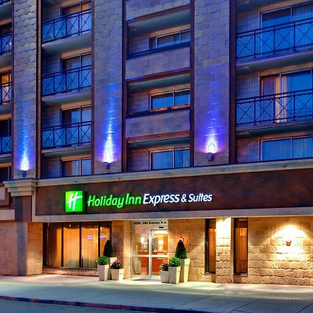 Holiday Inn Express And Suites Calgary, An Ihg Hotel Exterior photo